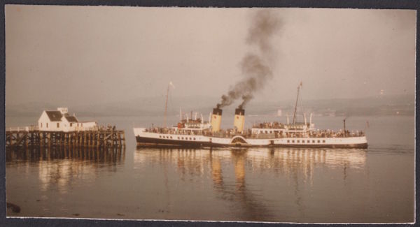 Waverley at Innellan Pier